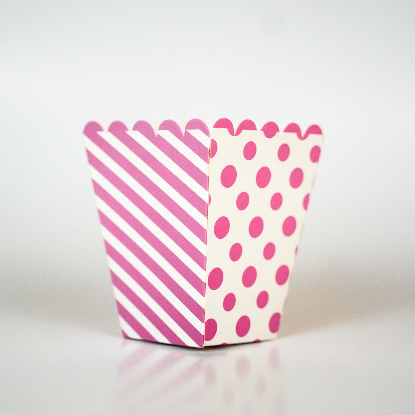 LIGHT PINK STRIPES & DOTS PARTY POPCORN BOXES